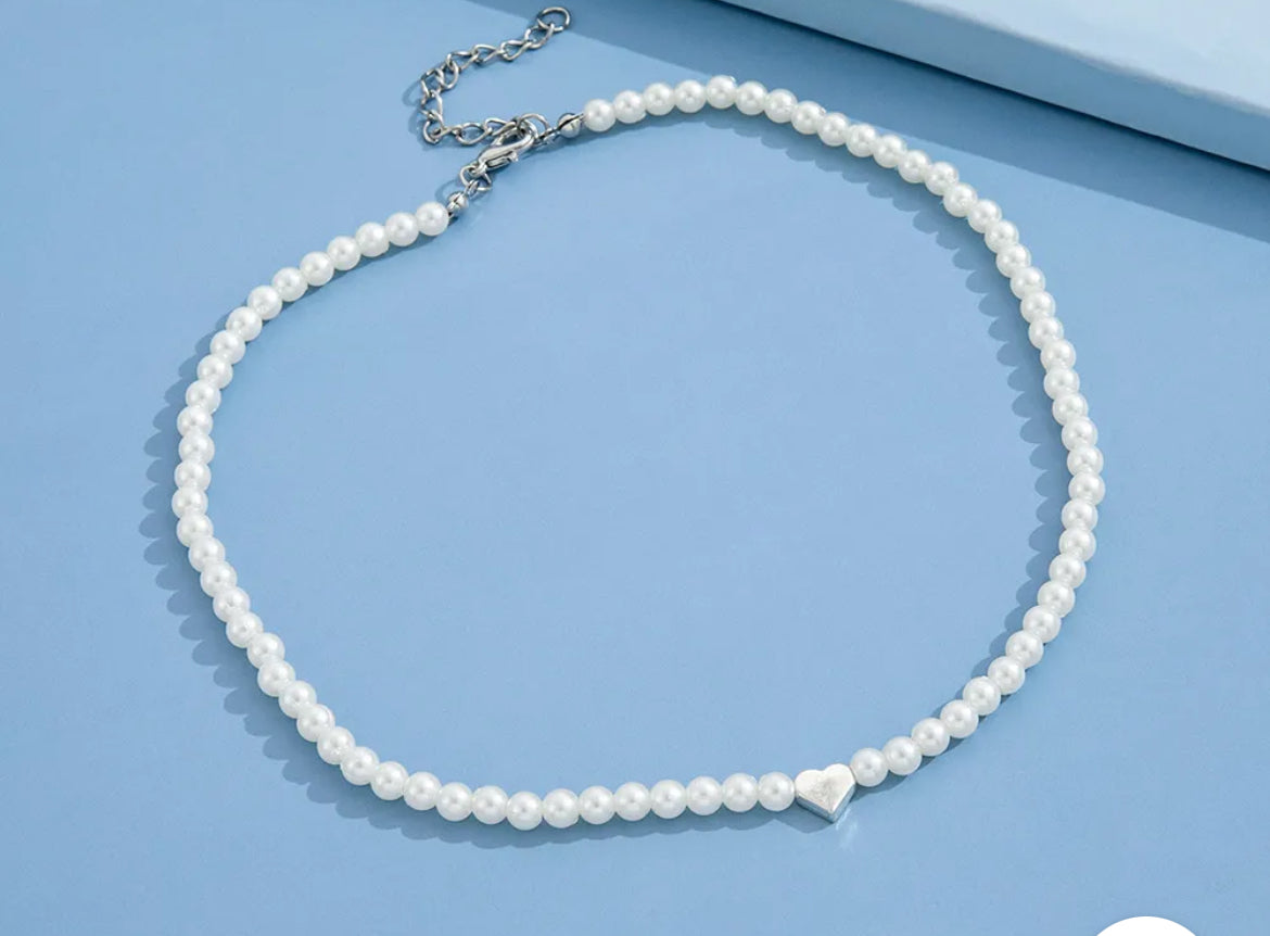 PEARL HEART NECKLACE